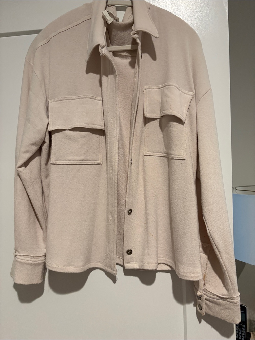 Women’s Cream - Lightweight shirt. Can be worn as jacket